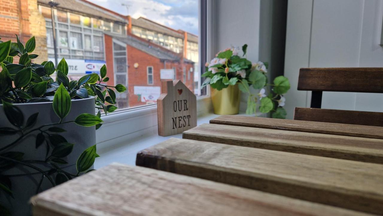 Small Cozy Studio Zone 1 London Luaran gambar