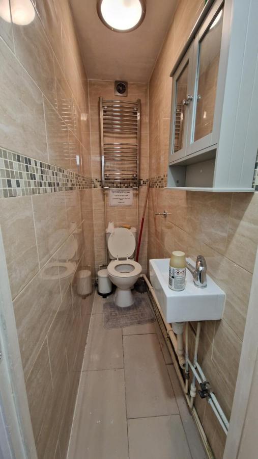 Small Cozy Studio Zone 1 London Luaran gambar