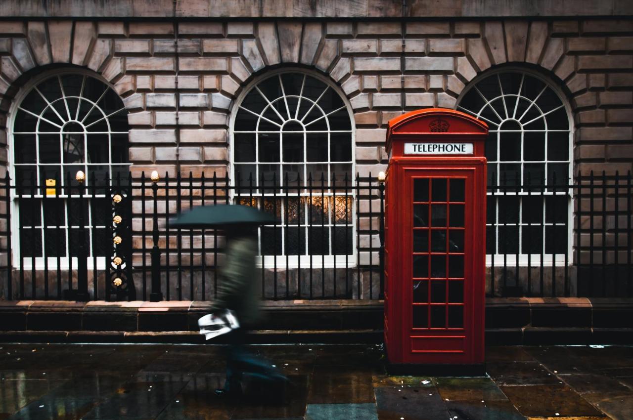 Small Cozy Studio Zone 1 London Luaran gambar